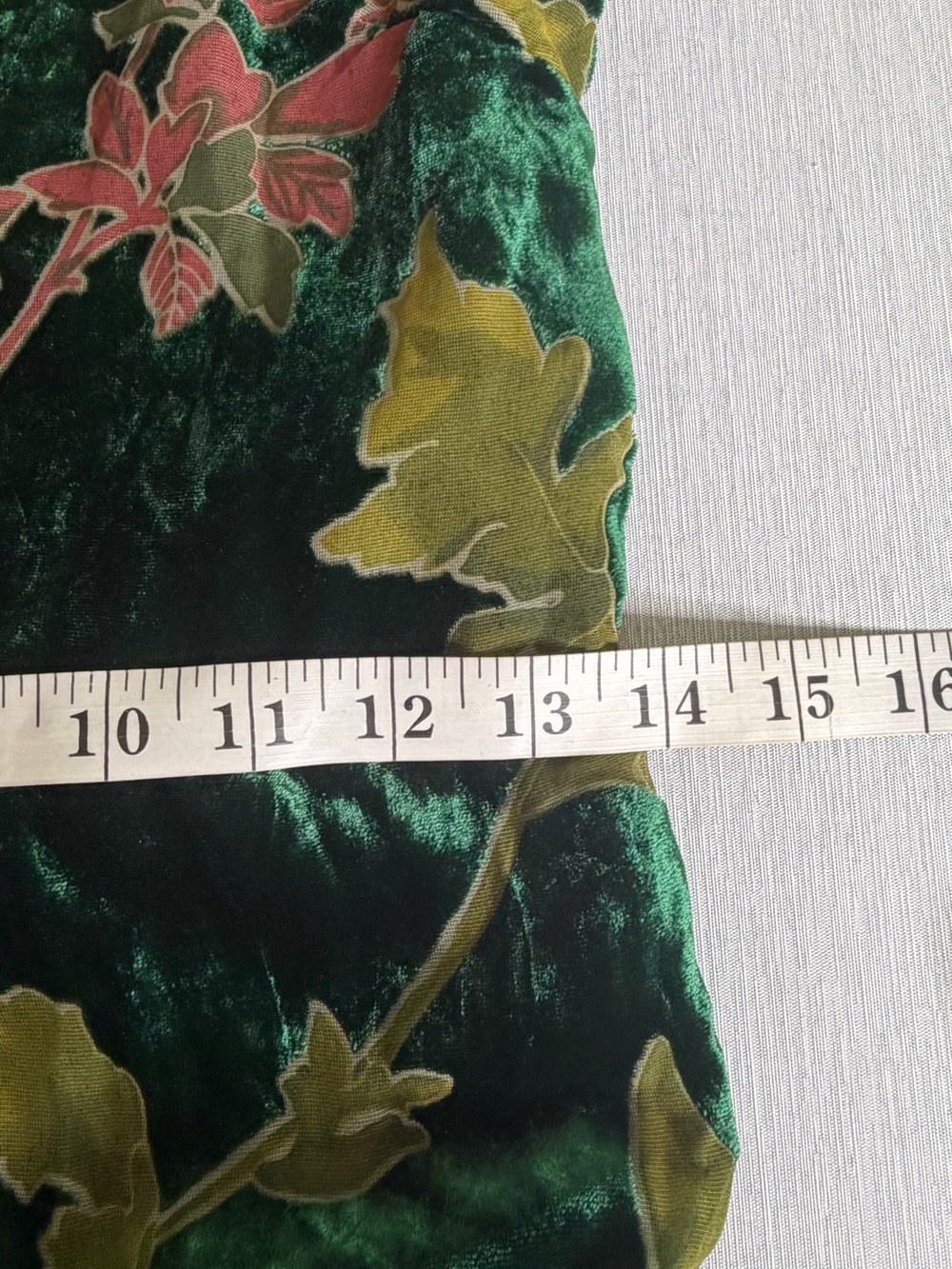 Lulus Flawlessly Gorgeous Green Burnout Floral Halter Maxi Dress Size M NWT - Picture 8 of 12